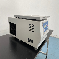 VWR Symphony 4417R Centrifuge image 0